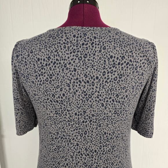 Women's Democracy Gray Leopard Print Keyhole Neck Blouse | Size XS - Picture 7 of 10